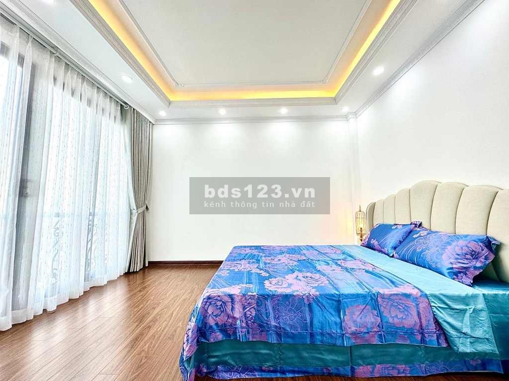 Quan nhân đẹp như cung điện – Tặng full nội thất VIP, lô góc sổ đỏ xịn, 5 tầng 3 phòng ngủ.