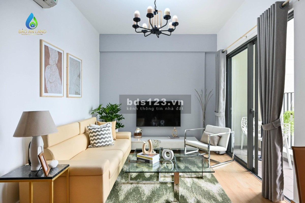 Bán gấp căn hộ Masteri Thảo Điền, tầng cao, view đẹp, 2 phòng ngủ, đầy đủ nội thất, giá 5.65 tỷ.