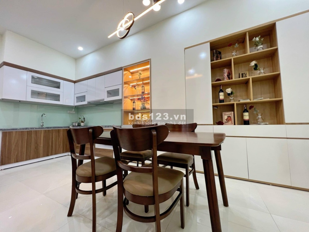 Siêu đẹp đón tết - 40Mx 4 tầng 4,95 tỷ. Mặt ngõ thông thoáng - Đẹp mới lung linh