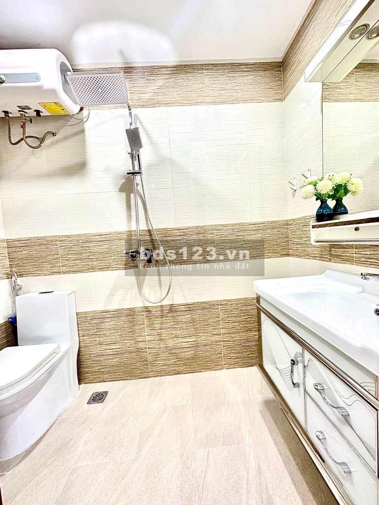 Quan nhân đẹp như cung điện – Tặng full nội thất VIP, lô góc sổ đỏ xịn, 5 tầng 3 phòng ngủ.