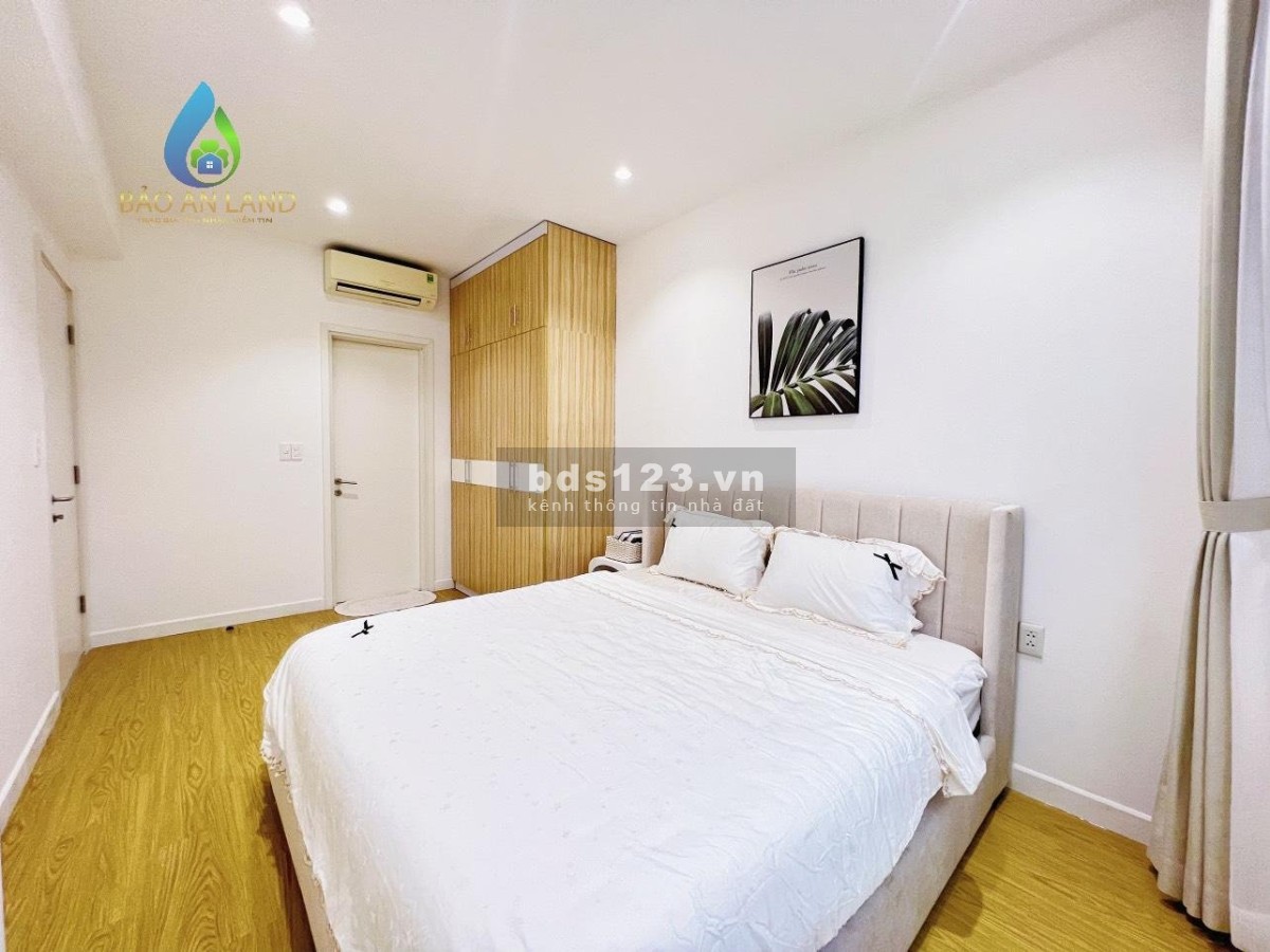 Bán căn hộ Masteri Thảo Điền, 2 phòng ngủ, đầy đủ nội thất mới và đẹp, view thành phố, giá 5.6 tỷ.