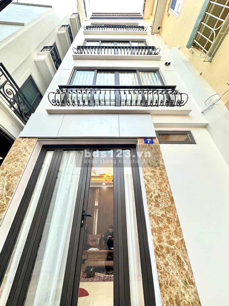 Quan nhân đẹp như cung điện – Tặng full nội thất VIP, lô góc sổ đỏ xịn, 5 tầng 3 phòng ngủ.