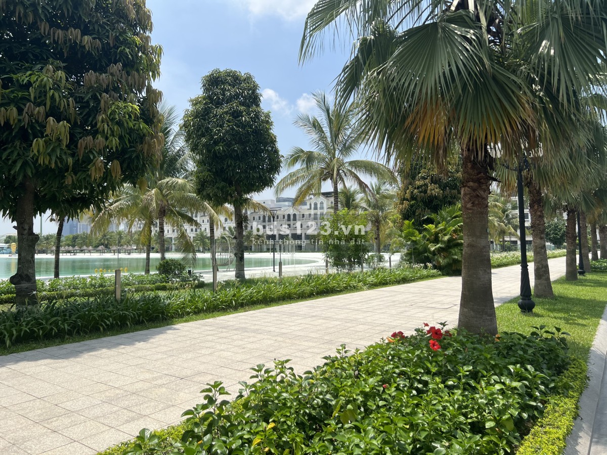 Cặp song lập View Biển nước mặn trục đường 30m tại Vin Gia Lâm (0985941715)
