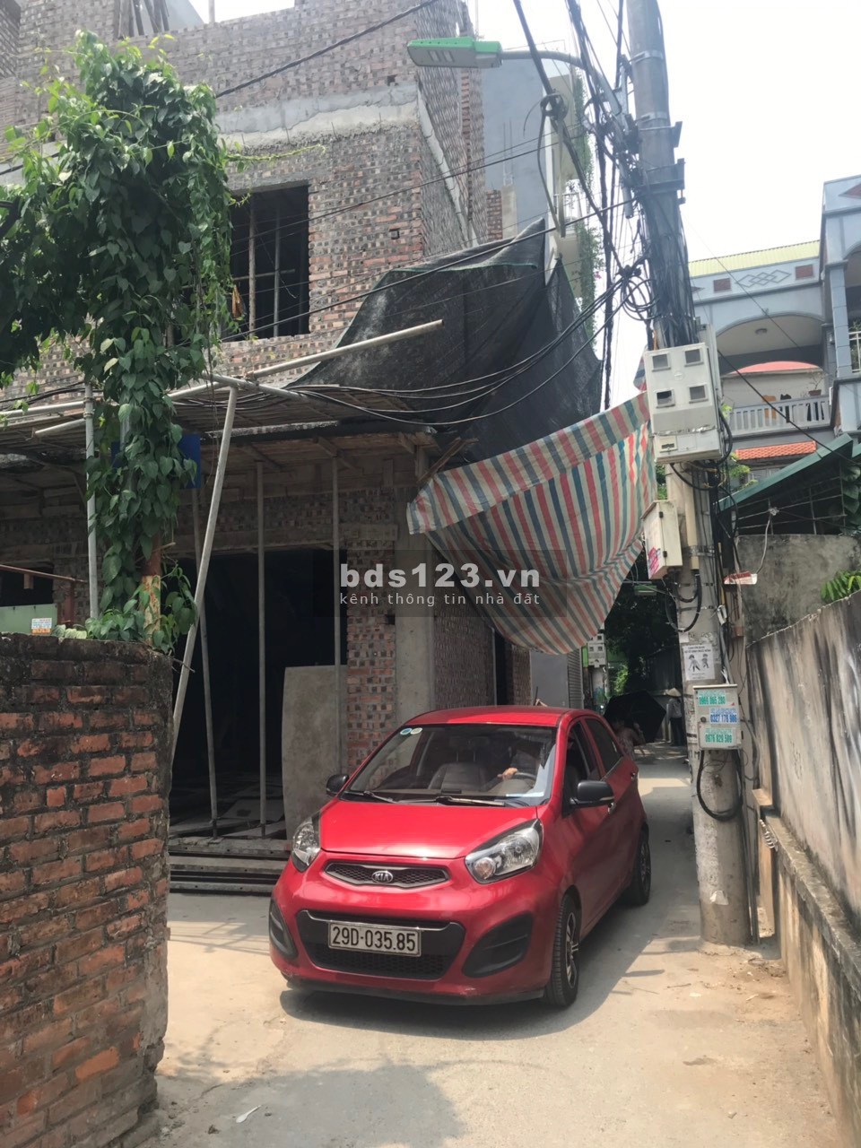 Bán nhà mới xây 4 tầng tại Tây Mỗ, 2 mặt tiền thông thoáng 35.1m2, giá: 3,3 tỷ (có gia lộc)
