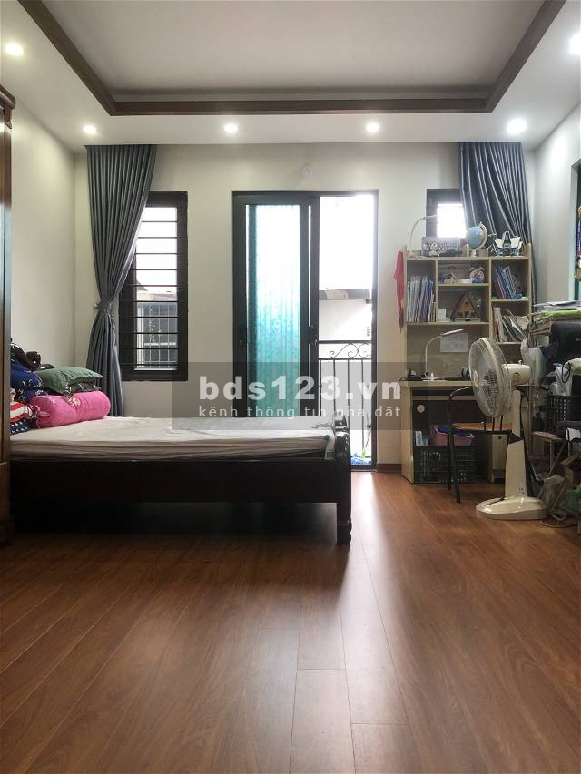 Nhà bán lô góc phố Đoàn Thị Điểm 33m2, 5 tầng, 5.8 tỷ còn thương thảo. Ngõ nông văn minh.