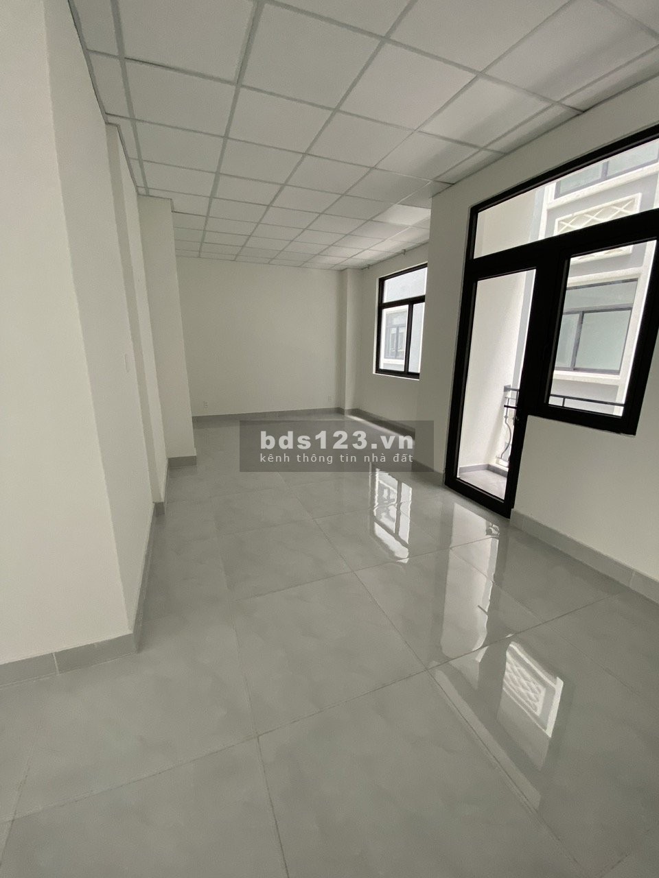 Cho thuê nhà phố 144m2 hoàn thiện có Máy lạnh 30 triệu/tháng