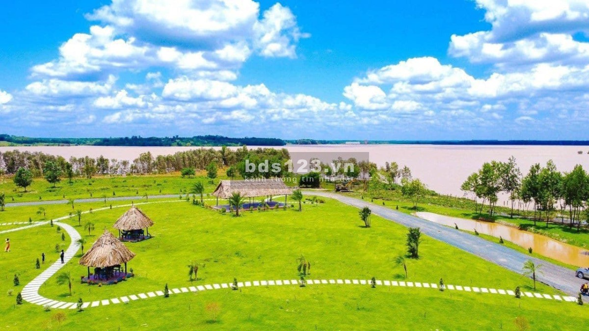 Đời người có 2 lần tuổi thơ, 1 là lúc sinh ra, 2 là lúc về già