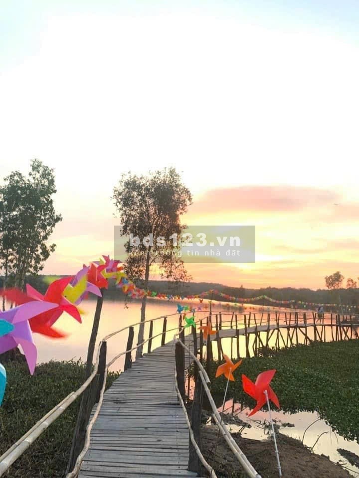 Đời người có 2 lần tuổi thơ, 1 là lúc sinh ra, 2 là lúc về già