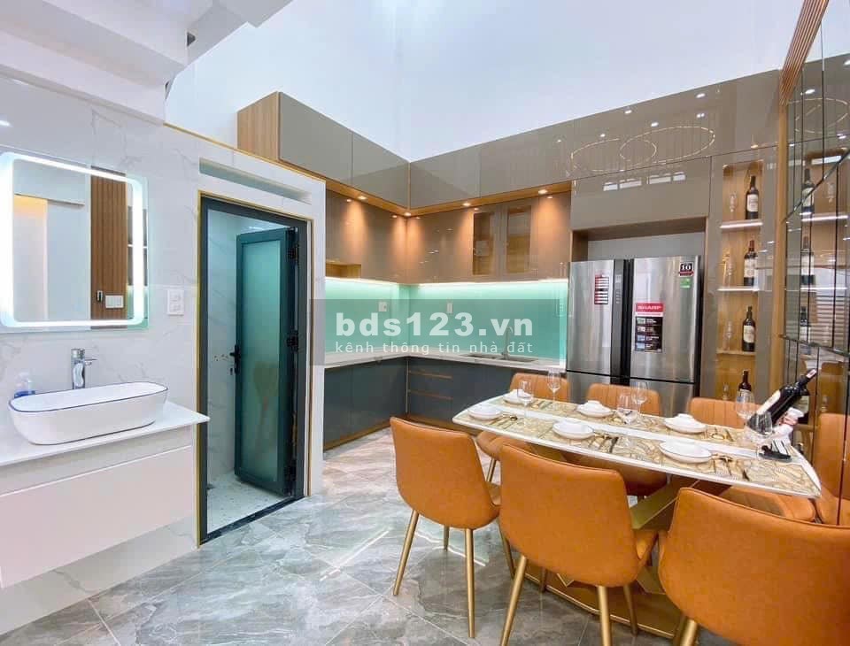 Nhà phố khu VIP nhất công viên Làng Hoa - 55m2- 4,5x12m2- 2 Tầng- 4PN- Full nội thất giá nhỉnh 7 tỷ