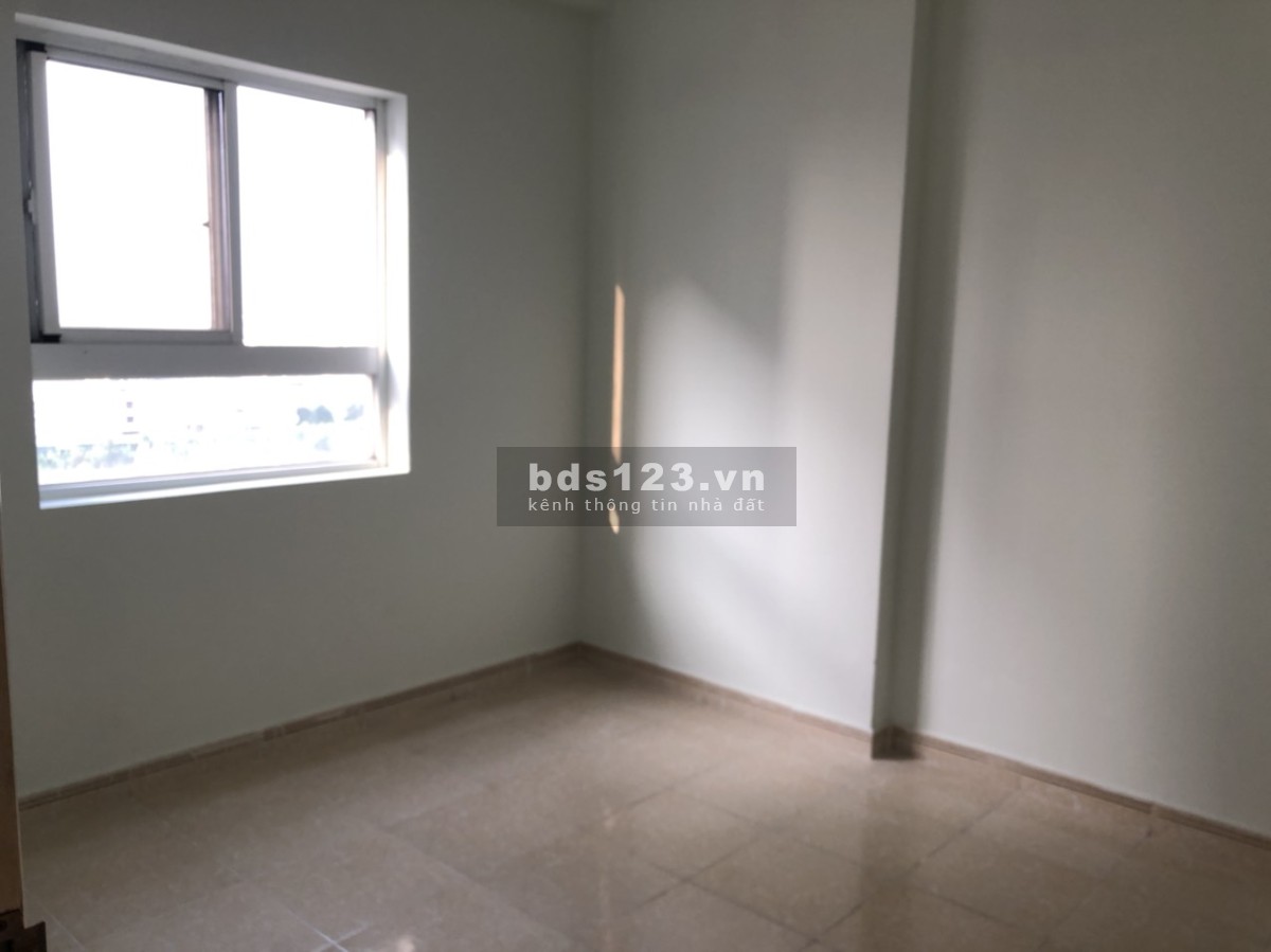 Chính chủ cần cho thuê căn hộ chung cư HQC Plaza, ngay mặt tiền đường Nguyễn