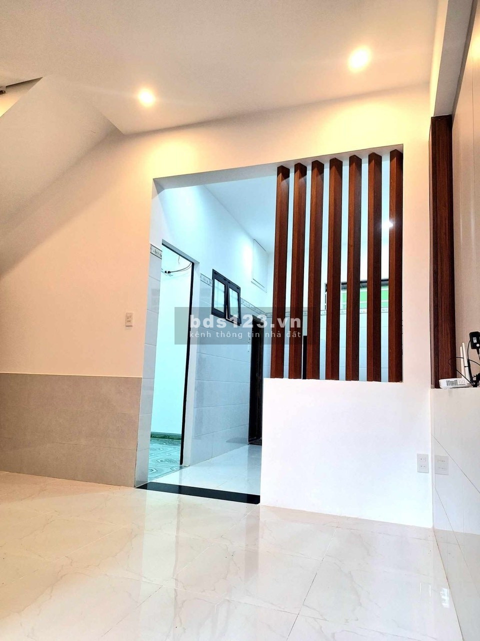 Bán nhanh trả nợ, nhà Trần Cao Vân, Đà Nẵng, 2 tầng, 50m2, nhỉnh 2 tỷ