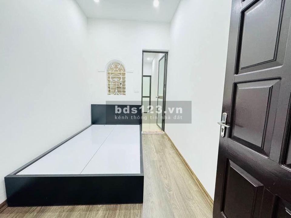 -31m2 -Ngõ 221 Tôn đức thắng – gần đường lớn, ngõ thông, chủ thiện chí bán