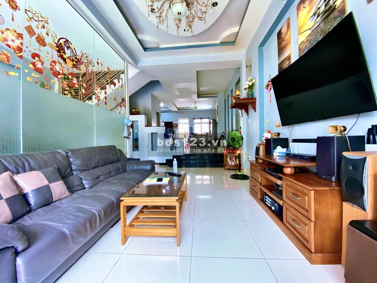 Nhà 130m2 bán gấp trước tết giảm 1.5 tỷ giá còn 7.2 tỷ - HXH Làng Tăng Phú Quận 9