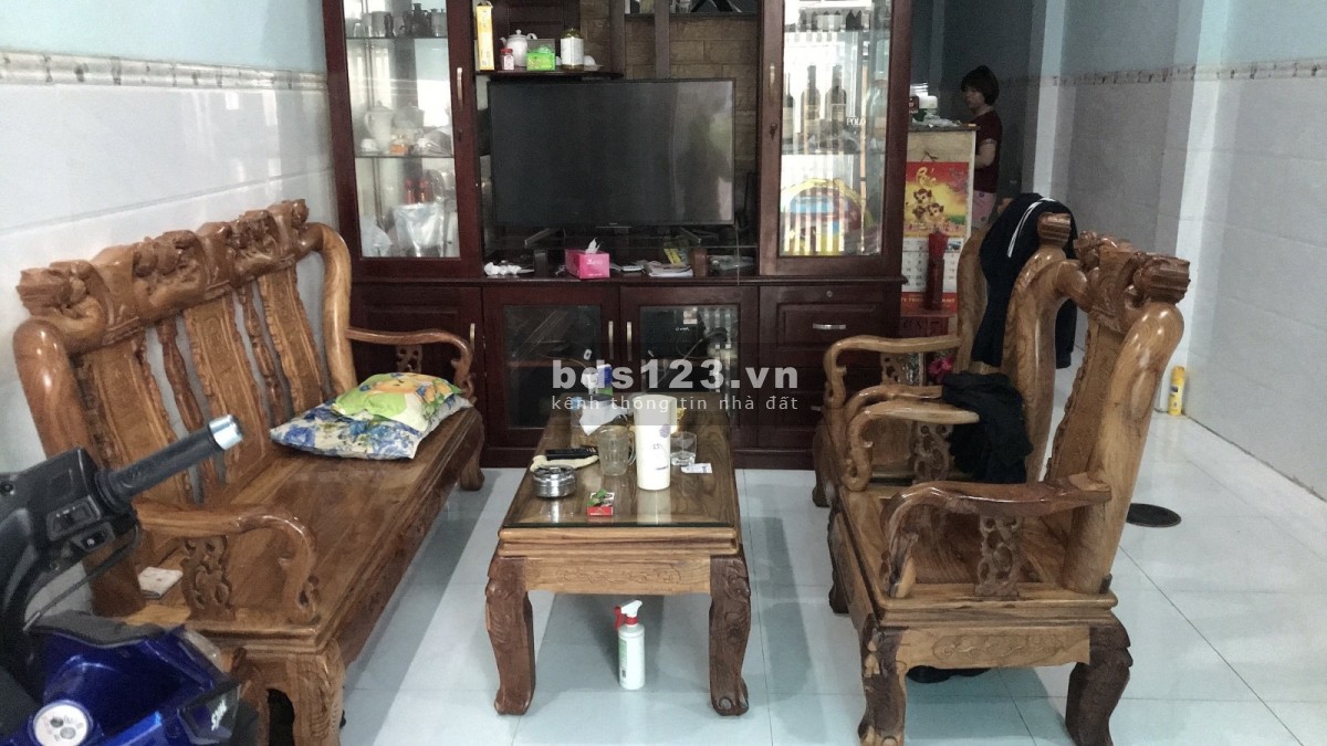 Bán nhà mặt tiền khu VIP Phước Bình Quận 9 - 108M2 giá 7.1 tỷ