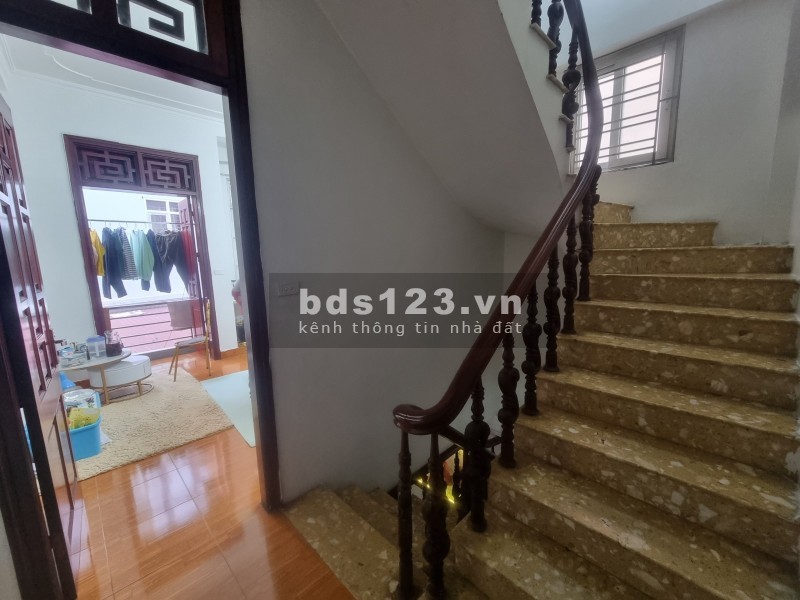 Bán nhà Hồ Tùng Mậu, Mai Dịch, Cầu Giấy. 38mx5; MT 4.2m; giá 5 tỷ 3.