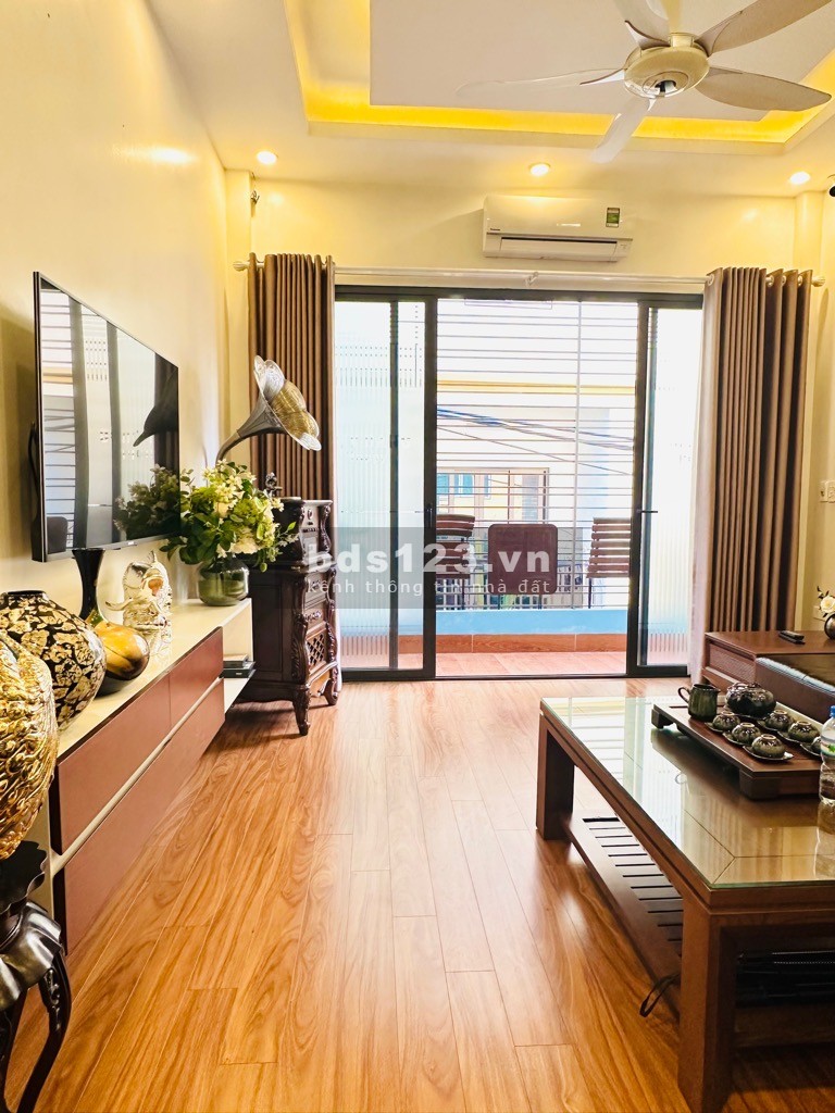 Siêu đẹp - Bán nhà Lê Đức Thọ, diện tích 45M², 5 tầng - Vị trí đắc địa, ô chạy qua nhà