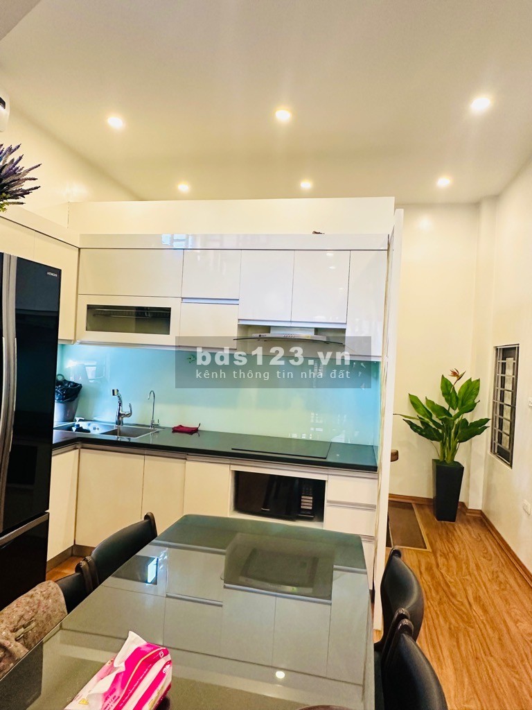 Siêu đẹp - Bán nhà Lê Đức Thọ, diện tích 45M², 5 tầng - Vị trí đắc địa, ô chạy qua nhà