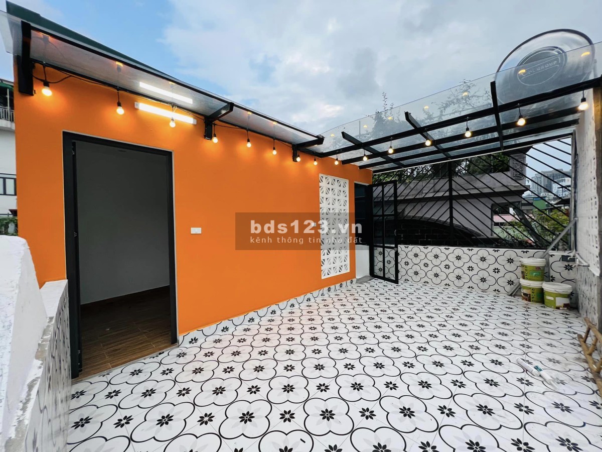 BÁN SIÊU PHẨM CẦU GIẤY, NHÀ ĐẸP LUNG LINH, 37m2 x 5 TẦNG, MT 5.5m, 5.75 TỶ