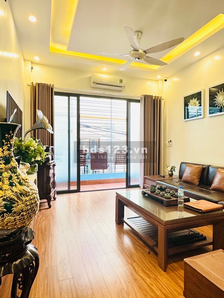 Hiến Bán nhà phố Lê Quang Đạo Diện Tích 45m2 Mặt Tiền Rộng Ô Tô Đỗ Trước Cửa Giá Chỉ 6 Tỉ 950 Triệu
