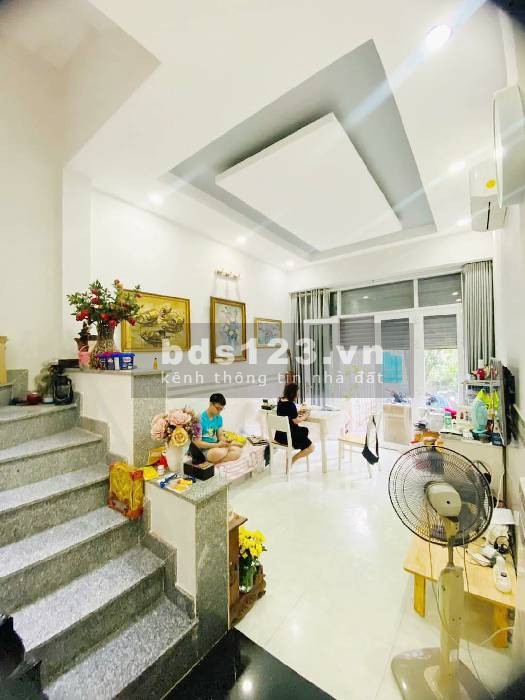 Chỉ nhỉnh 5 tỷ - Nhà đẹp Tân Bình - 60M2 - x15m - 2 Tầng - 3PN - Vị trí đẹp - Sát MT Lạc Long Quân
