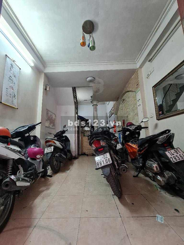 Mặt ngõ ô tô 5 tạ đổ, cách mặt phố 20M, Vương Thừa Vũ, Thanh Xuân giá 4,6 tỷ phân khúc cực hiếm