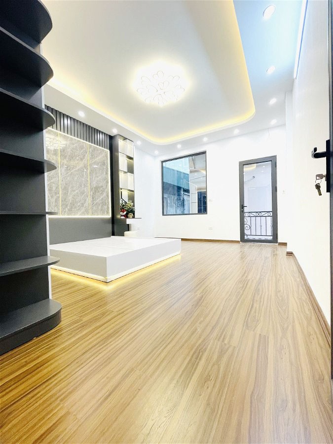 Căn hộ dịch vụ gần hồ Đền Lừ, gara ô tô, full nội thất. Phòng siêu đẹp ở luôn.