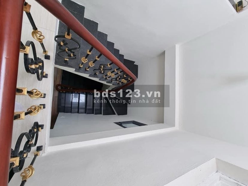 Nhà đẹp Kim Ngưu Hai Bà Trưng. 40m, 4 tầng, chỉ 5 tỉ 50 triệu