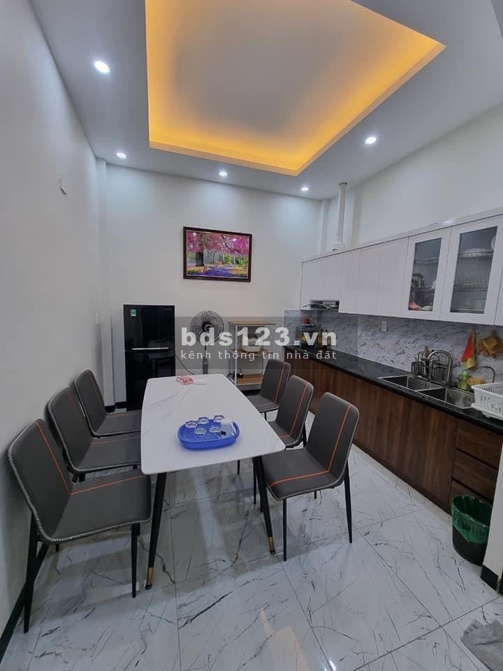 Nhà đẹp Kim Ngưu Hai Bà Trưng. 40m, 4 tầng, chỉ 5 tỉ 50 triệu