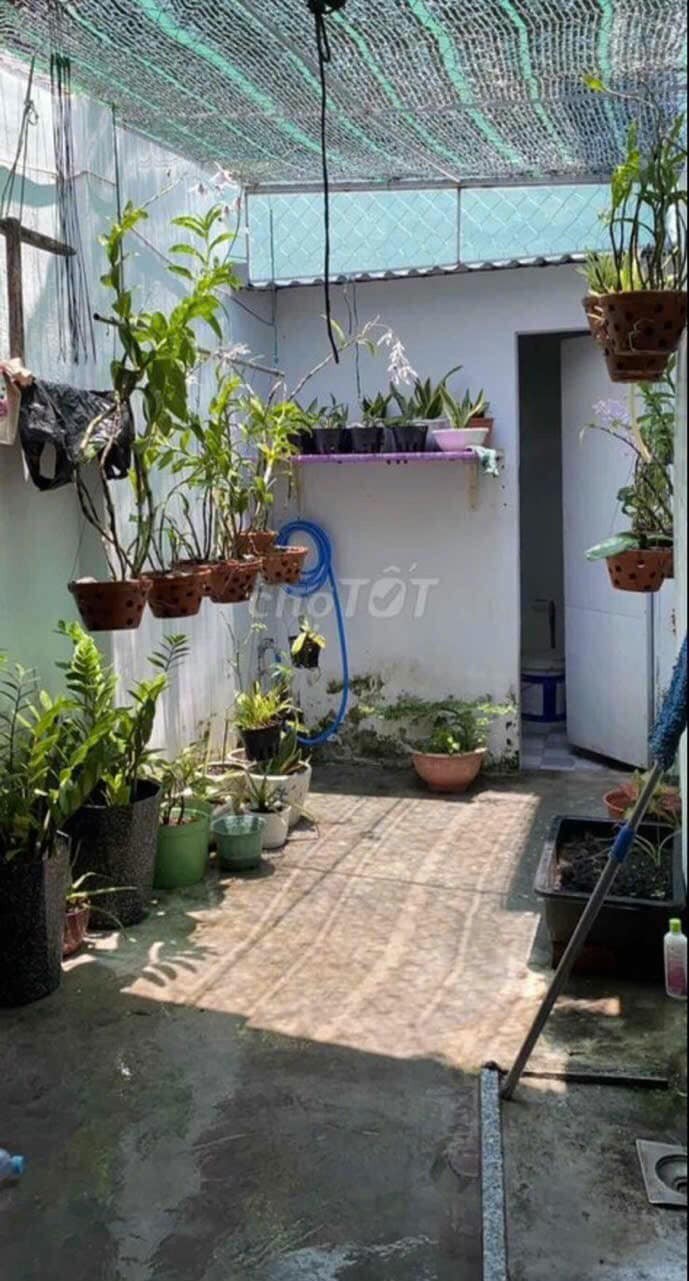 Bán gấp nhà 1 trệt 1 lầu P.Ngọc Hiệp, Nha Trang.Dtich: 85,6m2 (full thổ). Đường xe máy, có khúc