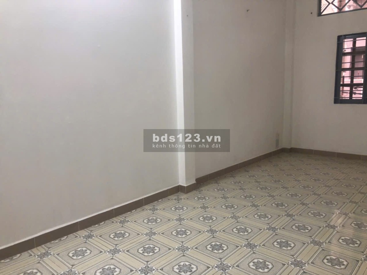 Cho thuê nhà VTKD thông Tô Hiệu quận Tân Phú 4 x 16-2 tầng chỉ 12 triệu tl