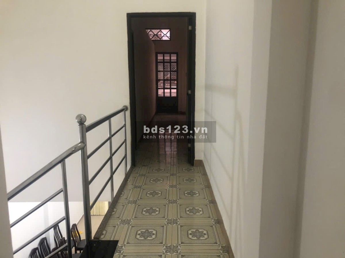 Cho thuê nhà VTKD thông Tô Hiệu quận Tân Phú 4 x 16-2 tầng chỉ 12 triệu tl