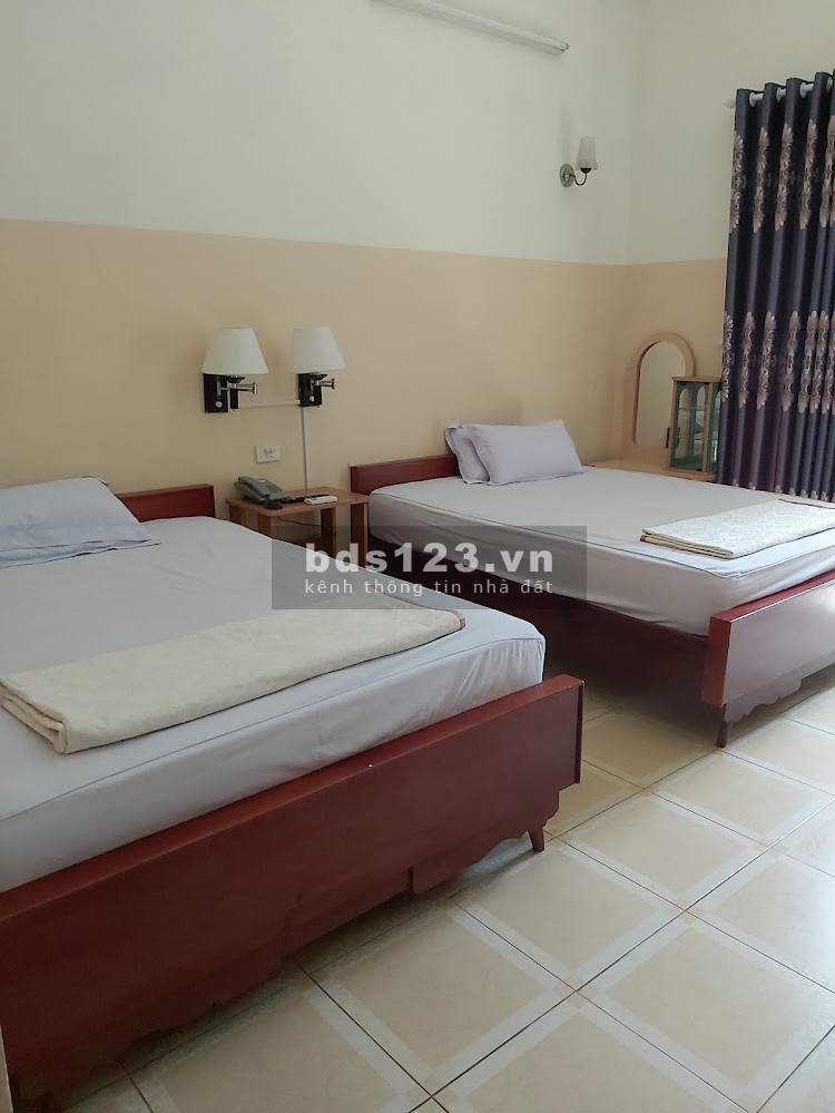 Chính chủ 0827376283 bán khách sạn mặt tiền đang hoạt động tại trung tâm thành phố Tuy Hoà, Phú Yên