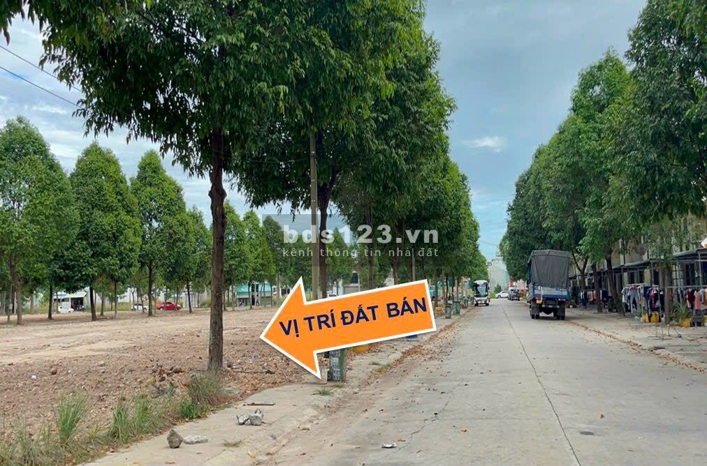 Đất mặt tiền buôn bán ngay chợ Bàu Bàng