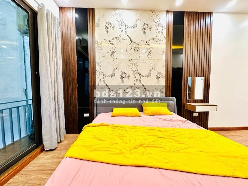 Hơn trăm triệu/m, có đất có nhà đẹp Hoàn Kiếm đón tết. 45m, 5 tầng có 5.3 tỷ TL mạnh