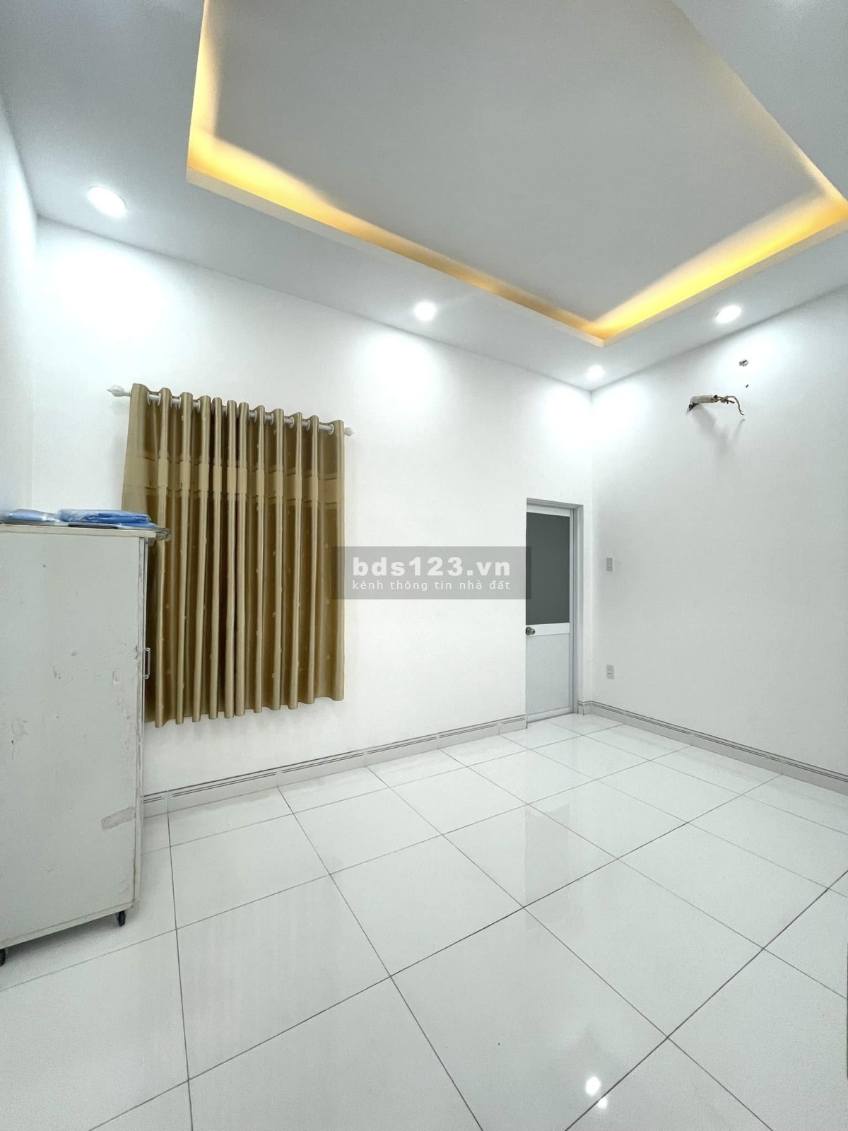 Nhà đẹp ở ngay - Hẻm an ninh - 3 Tầng BTCT giá 4.7 tỷ
