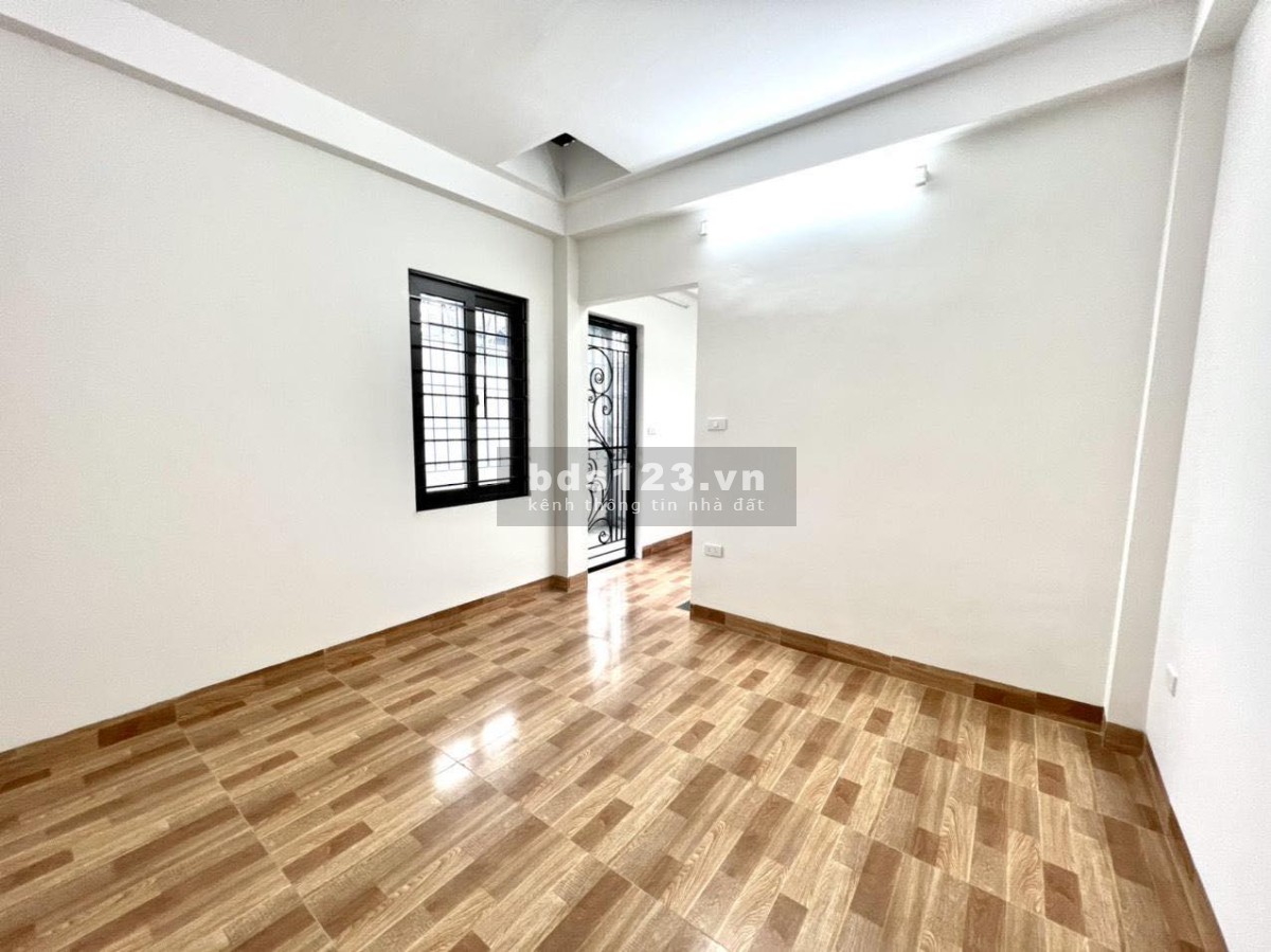 Nhà Ngọc Thụy mới xây đẹp ngất ngây, 45m, 4,5 tỷ vị trí đỉnh, an sinh tốt