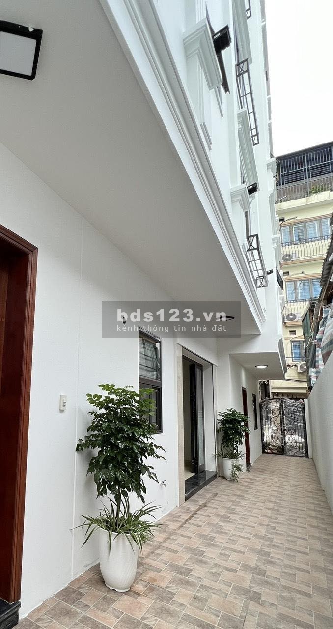 Nhà Ngọc Thụy mới xây đẹp ngất ngây, 45m, 4,5 tỷ vị trí đỉnh, an sinh tốt
