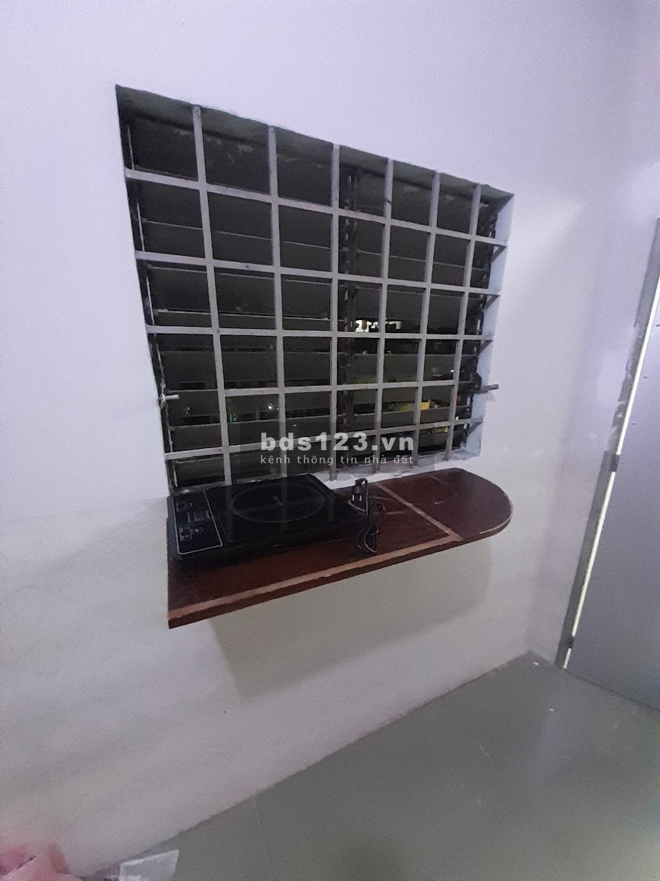 Cho thuê phòng trọ full nội thất giá rẻ - Ban công thoáng mát