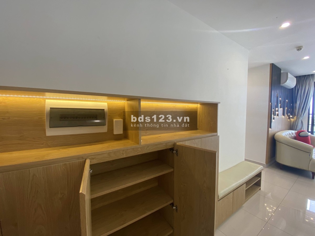 Bán gấp 3PN S6 DT: 75.3m2 full nội thất cao cấp đẹp Vinhomes Grand Park Quận 9, LH: 0888816718