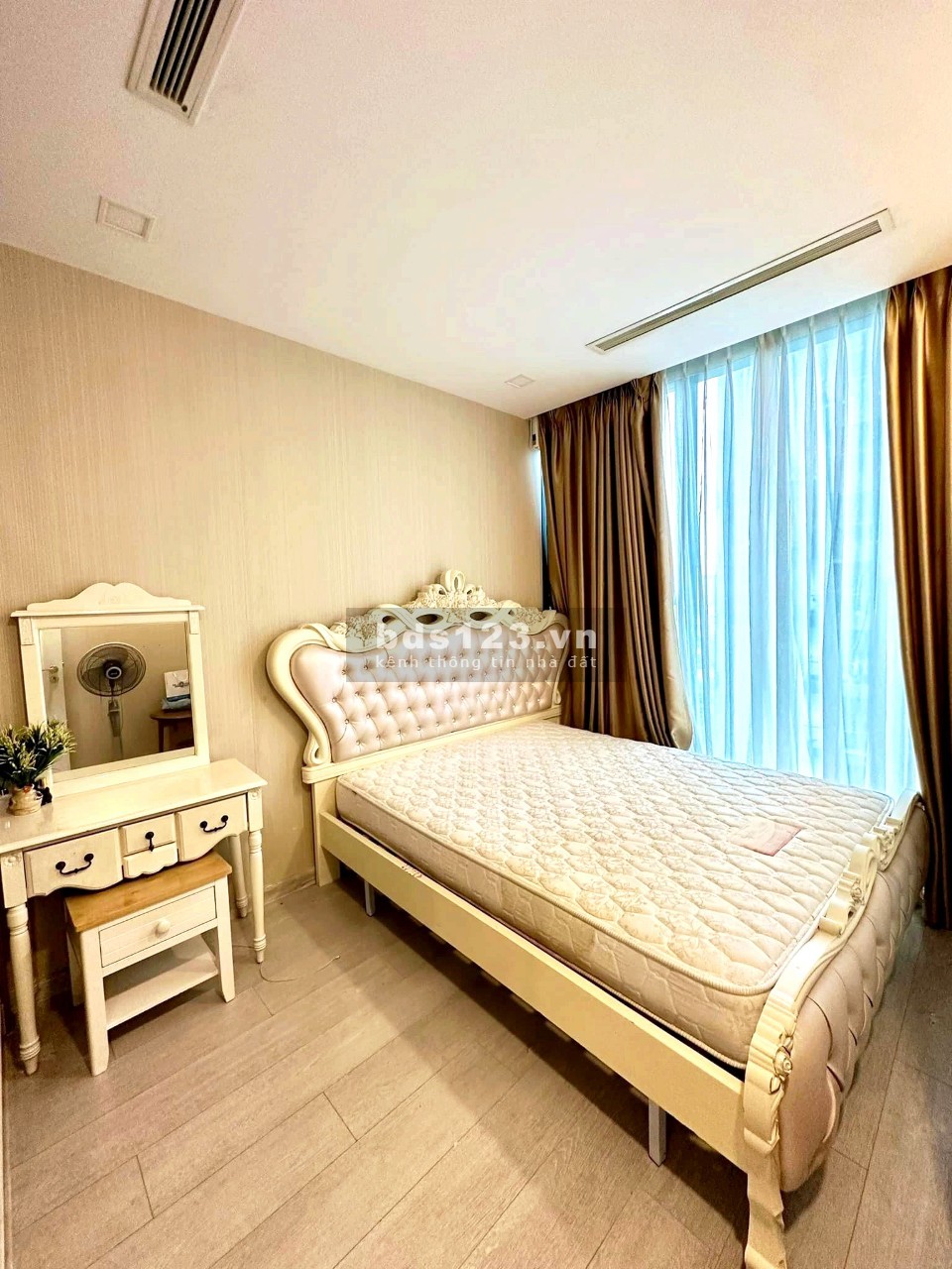 Giỏ hàng chuyển nhượng căn hộ Vinhomes Ba Son 1PN, 2PN, 3PN, 4PN những căn giá tốt tháng T01/2024
