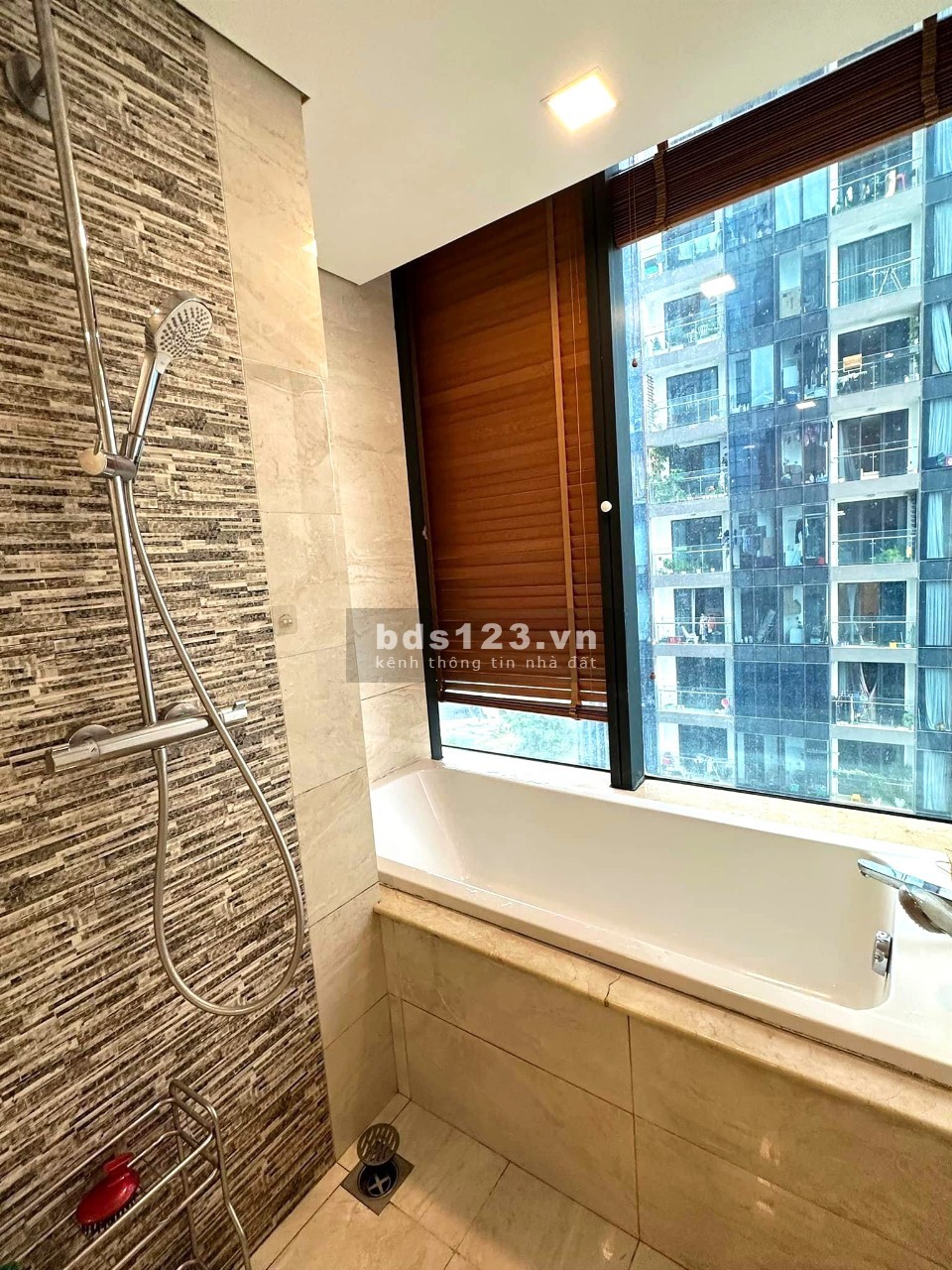 Giỏ hàng chuyển nhượng căn hộ Vinhomes Ba Son 1PN, 2PN, 3PN, 4PN những căn giá tốt tháng T01/2024