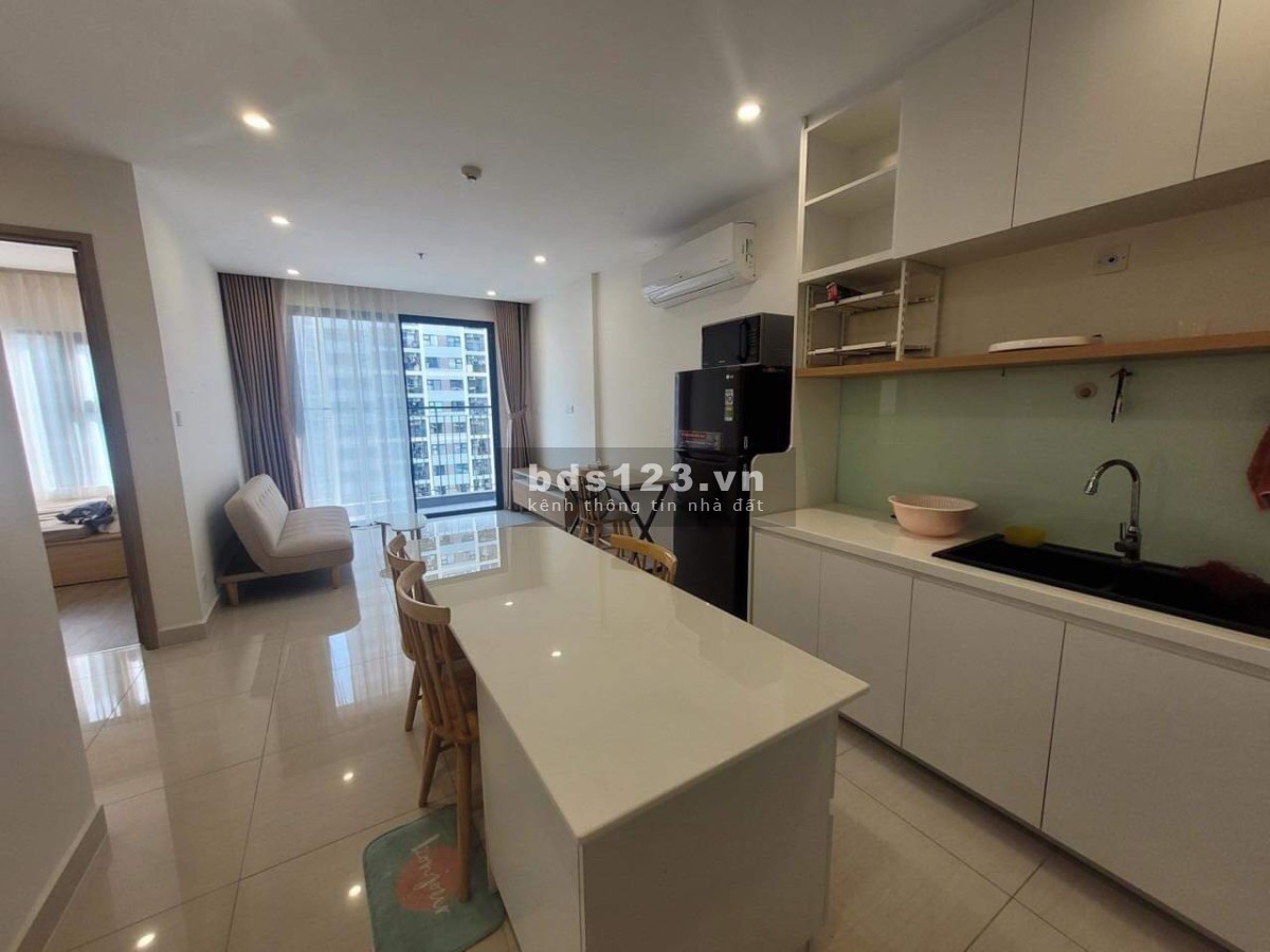 Cho thuê căn 2PN1WC full nội thất tầng trung view nội khu 7,5 triệu/th