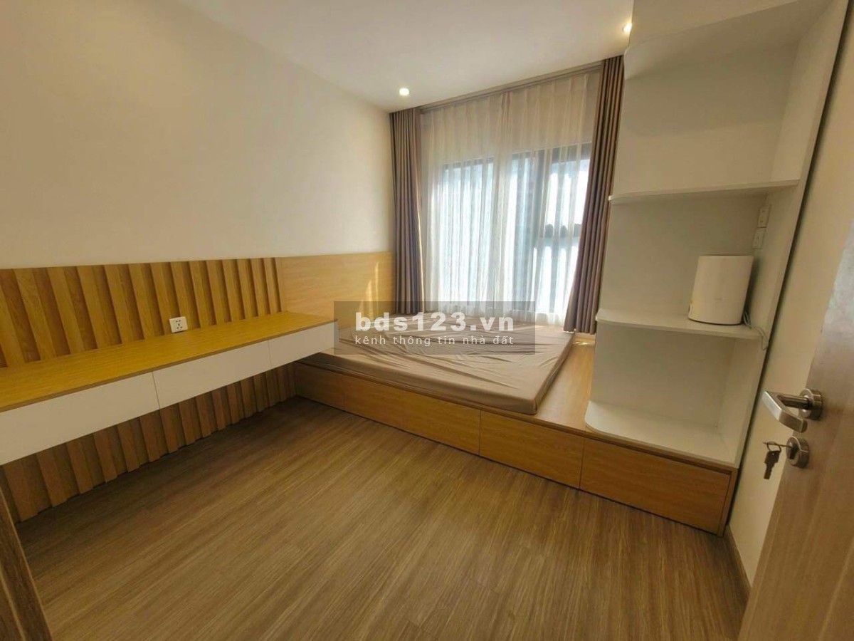Cho thuê căn 2PN1WC full nội thất tầng trung view nội khu 7,5 triệu/th