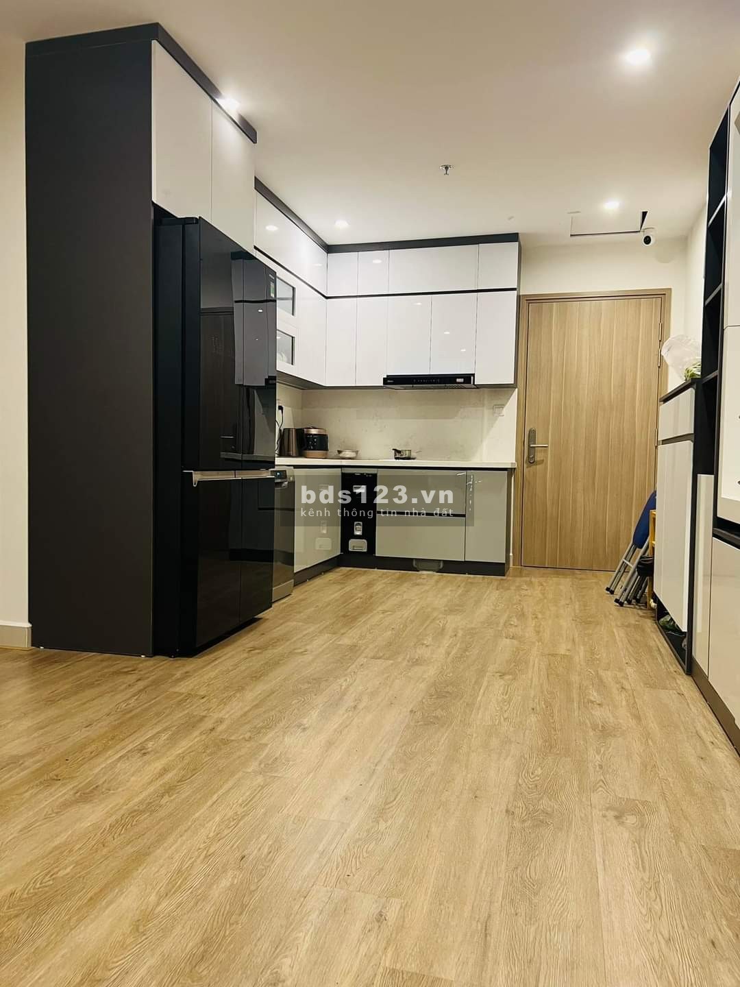 Cho thuê căn hộ 3 Ngủ 75m2 ,đầy đủ nội thất