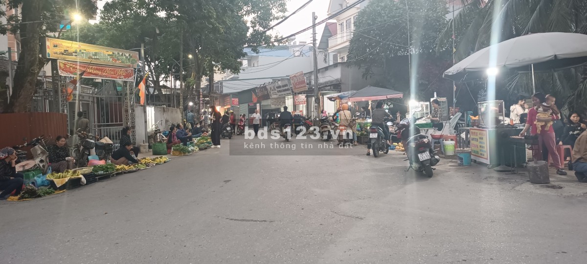 Bán nhà 55m Yên Nghĩa Hà Đông gần siêu thị và chợ oto tránh 20m nhỉnh 2 tỷ