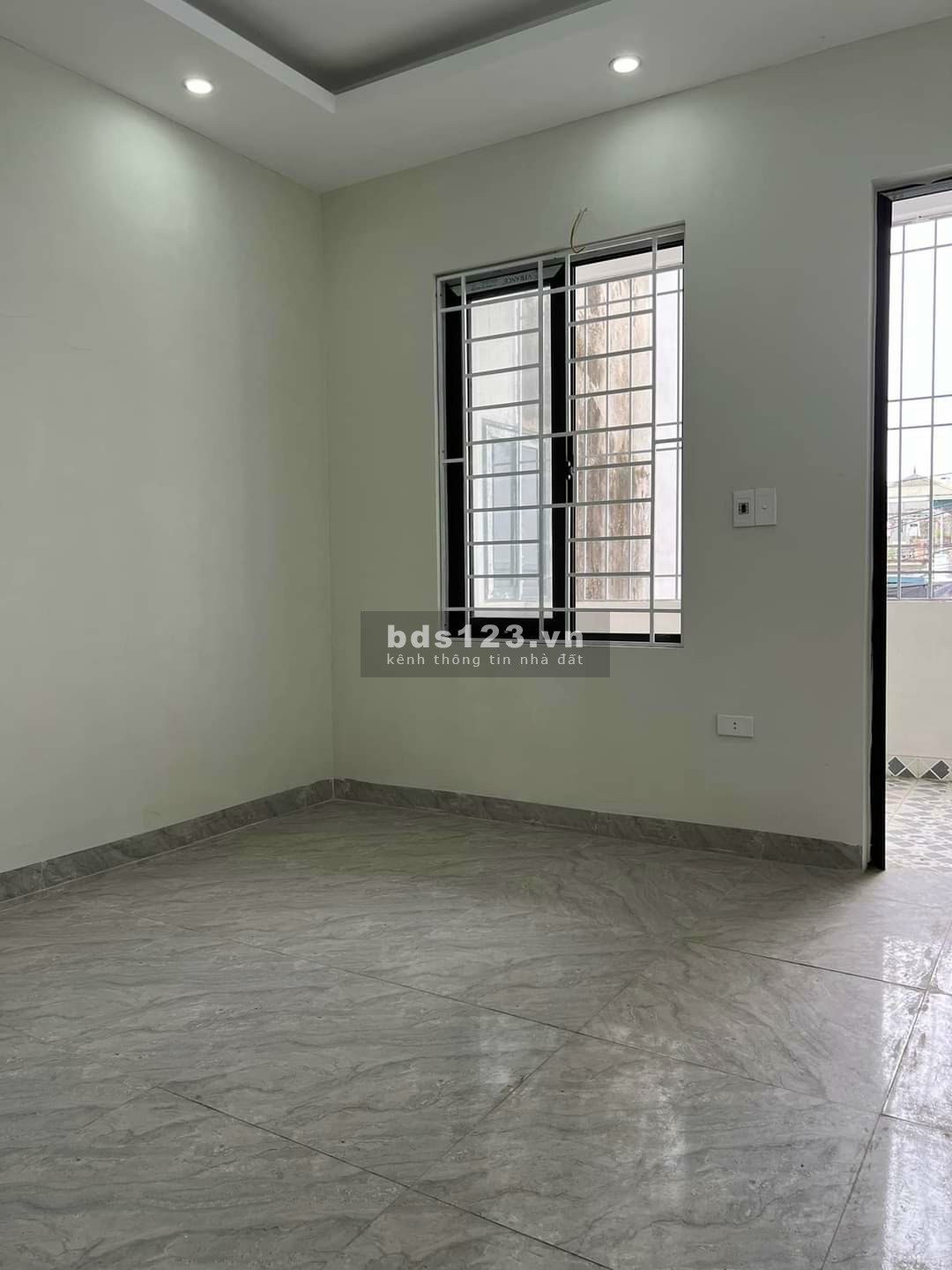 Bán nhà 55m Yên Nghĩa Hà Đông gần siêu thị và chợ oto tránh 20m nhỉnh 2 tỷ