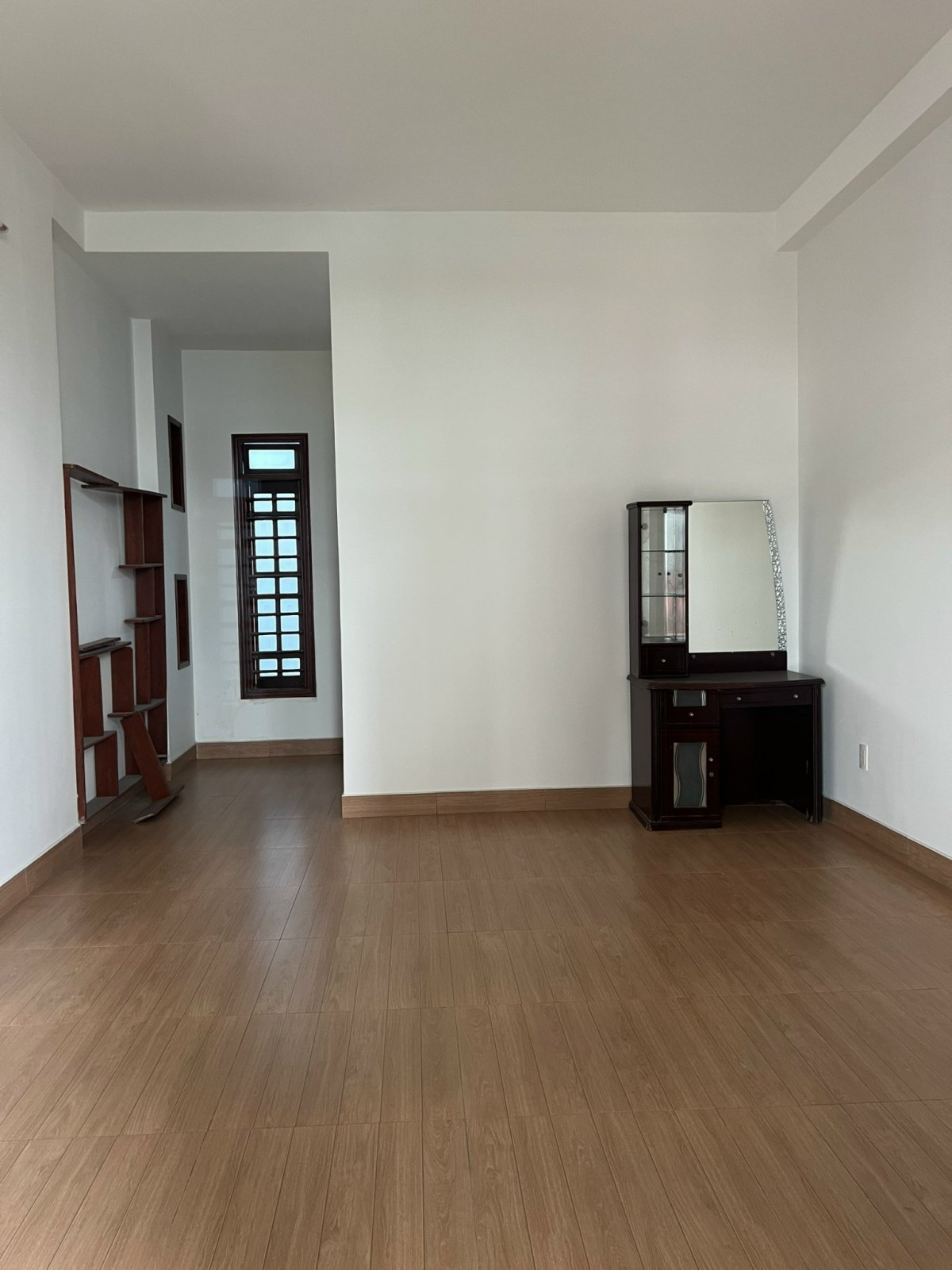 Biệt thự mới có gara oto Phạm Hùng Bình Chánh