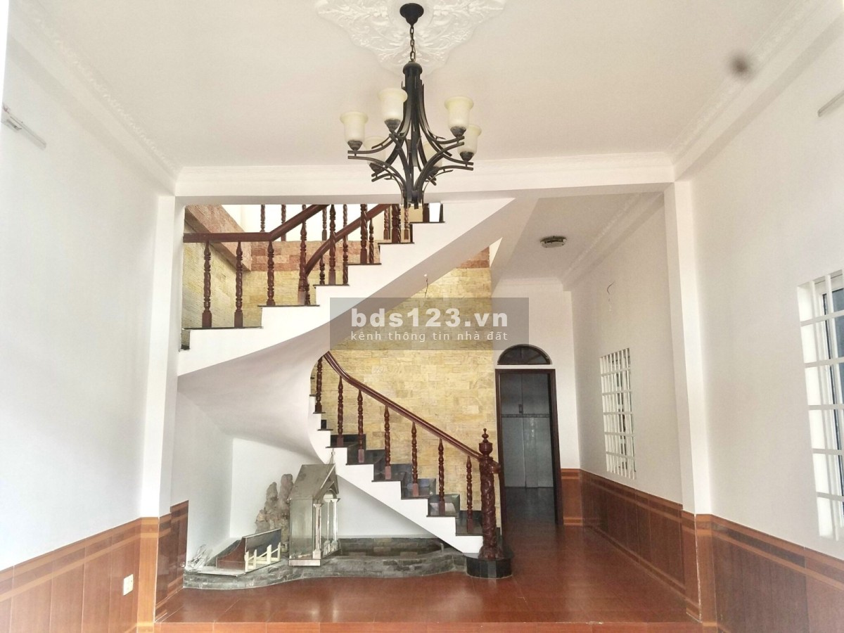 Ngay chân cầu vượt An Sương, QL 22, Hóc Môn, 102M2 – 2 Tầng – Giá 3.85 tỷ - MS 035