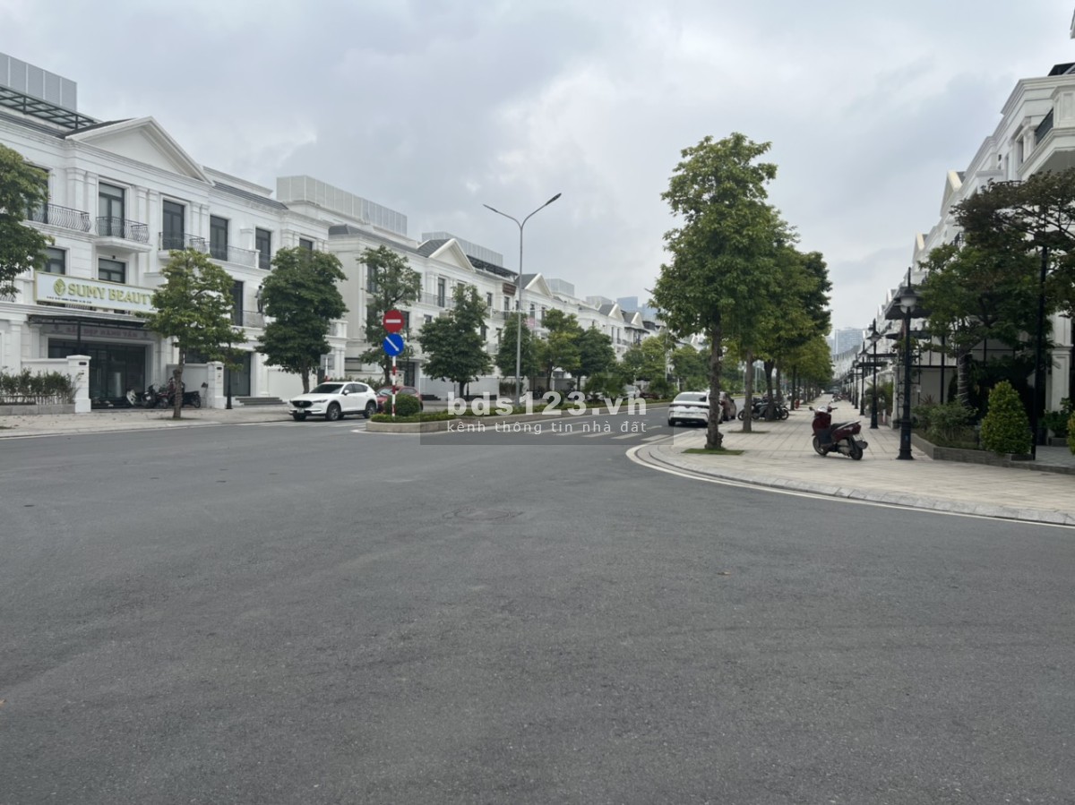 Biệt thự đơn lập góc Hải Âu view biển 385m2 giá 83.2 tỷ tại Vin Gia Lâm (0985 941715 Mr Hùng)