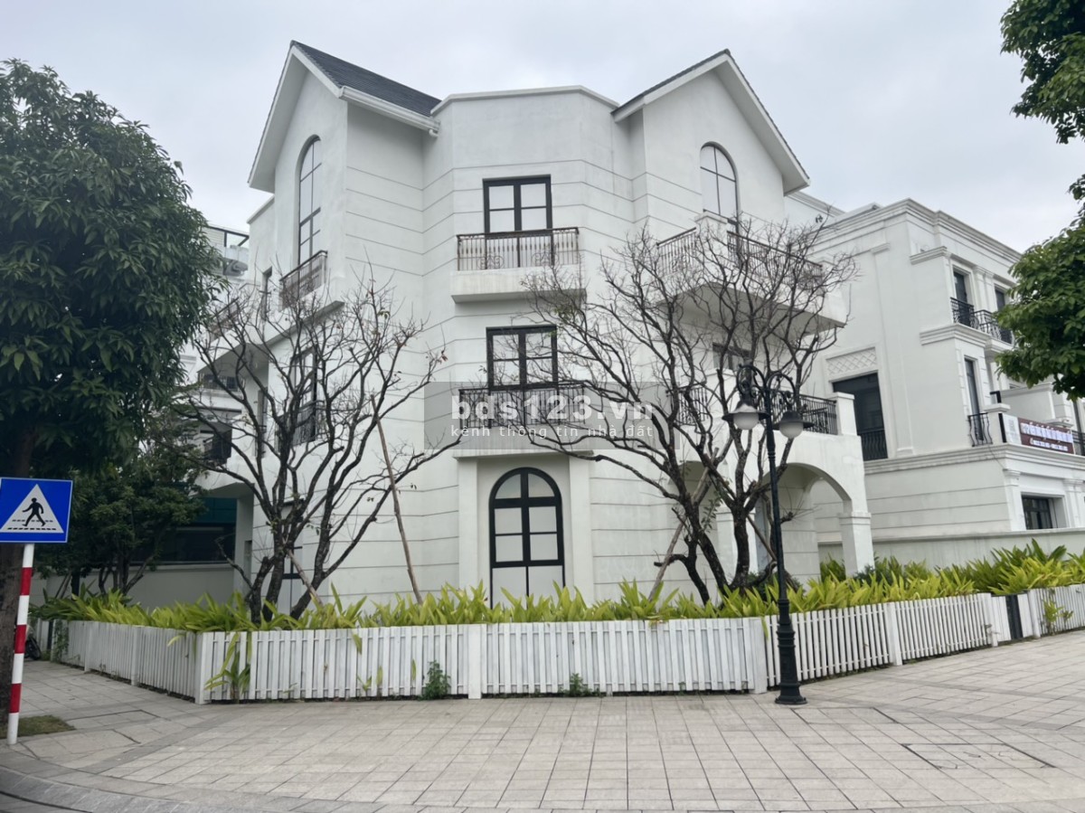 Biệt thự đơn lập góc Hải Âu view biển 385m2 giá 83.2 tỷ tại Vin Gia Lâm (0985 941715 Mr Hùng)